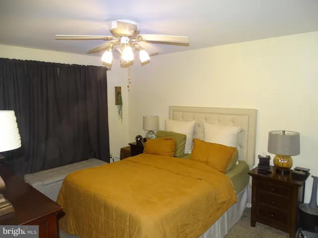 $2,190 | 109 Hopkins Court, Holland, PA 18966