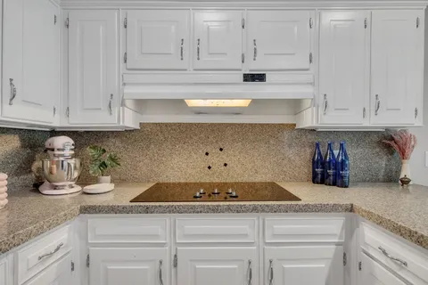 $899,000 | 301 Brandywine Drive, Old Hickory, TN 37138