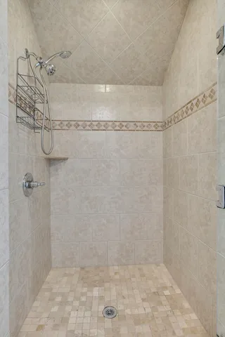 $899,000 | 301 Brandywine Drive, Old Hickory, TN 37138