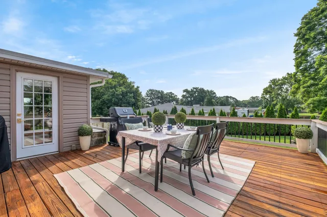 $899,000 | 301 Brandywine Drive, Old Hickory, TN 37138