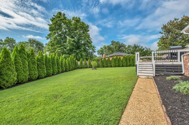 $899,000 | 301 Brandywine Drive, Old Hickory, TN 37138