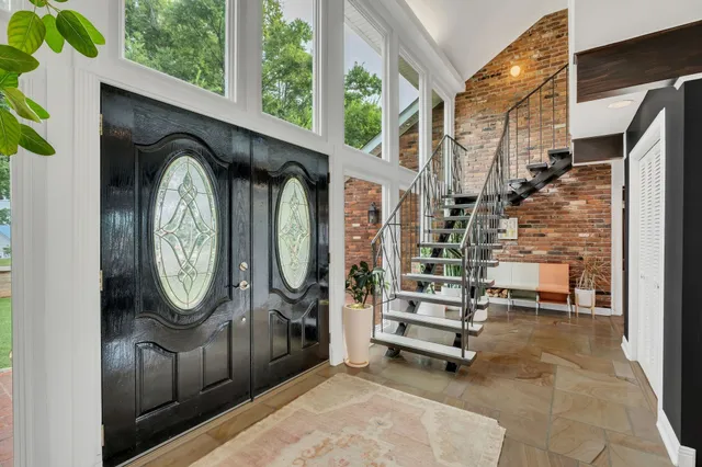 $899,000 | 301 Brandywine Drive, Old Hickory, TN 37138