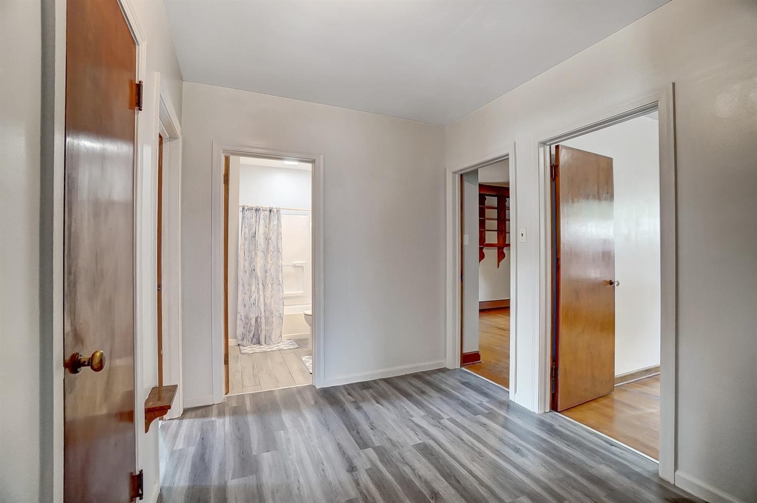 9501 Winton Road Cincinnati, OH 45231 - Photo 20 of 41