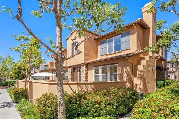 $1,149,900 | 44 Sapphire, Unit 106, Irvine, CA 92602