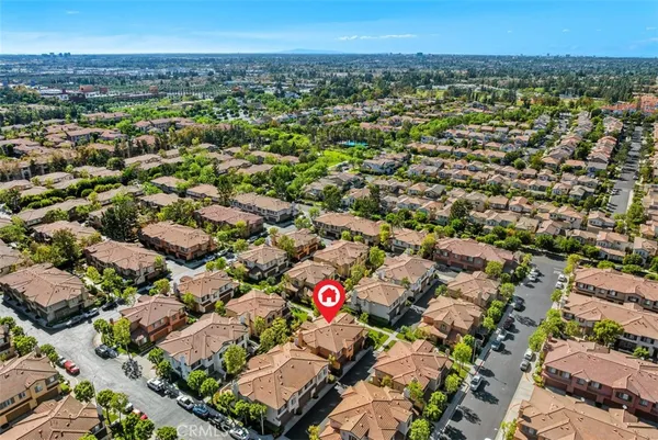$1,149,900 | 44 Sapphire, Unit 106, Irvine, CA 92602