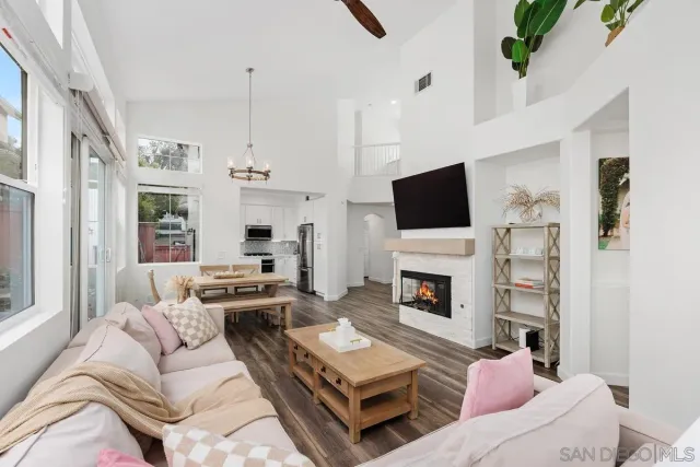 $1,449,000 | 5512 Foxtail Loop, Carlsbad, CA 92010