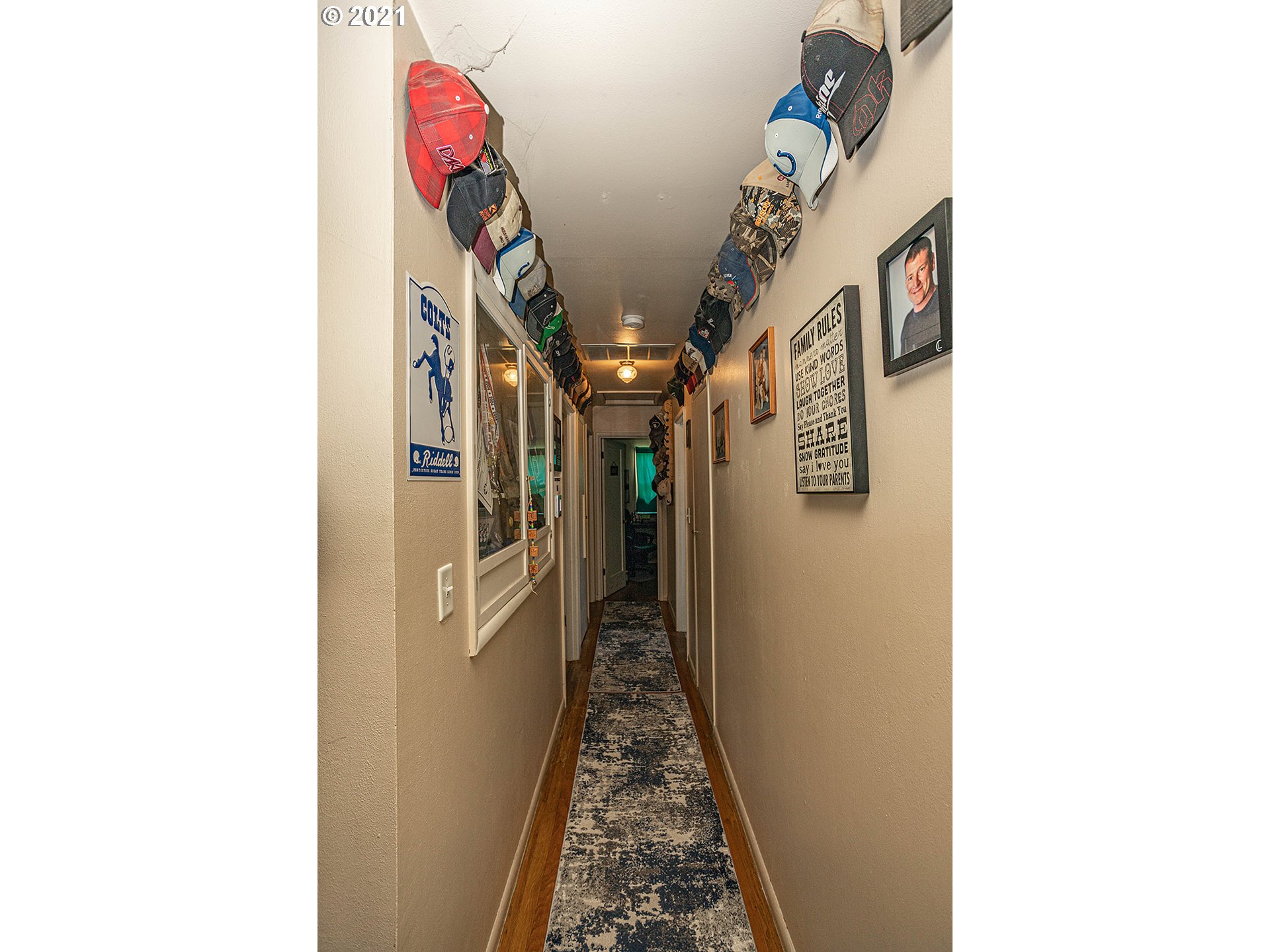 731 Chenowith Loop Road The Dalles, OR 97058 - Photo 11 of 24 Gallery Image 11