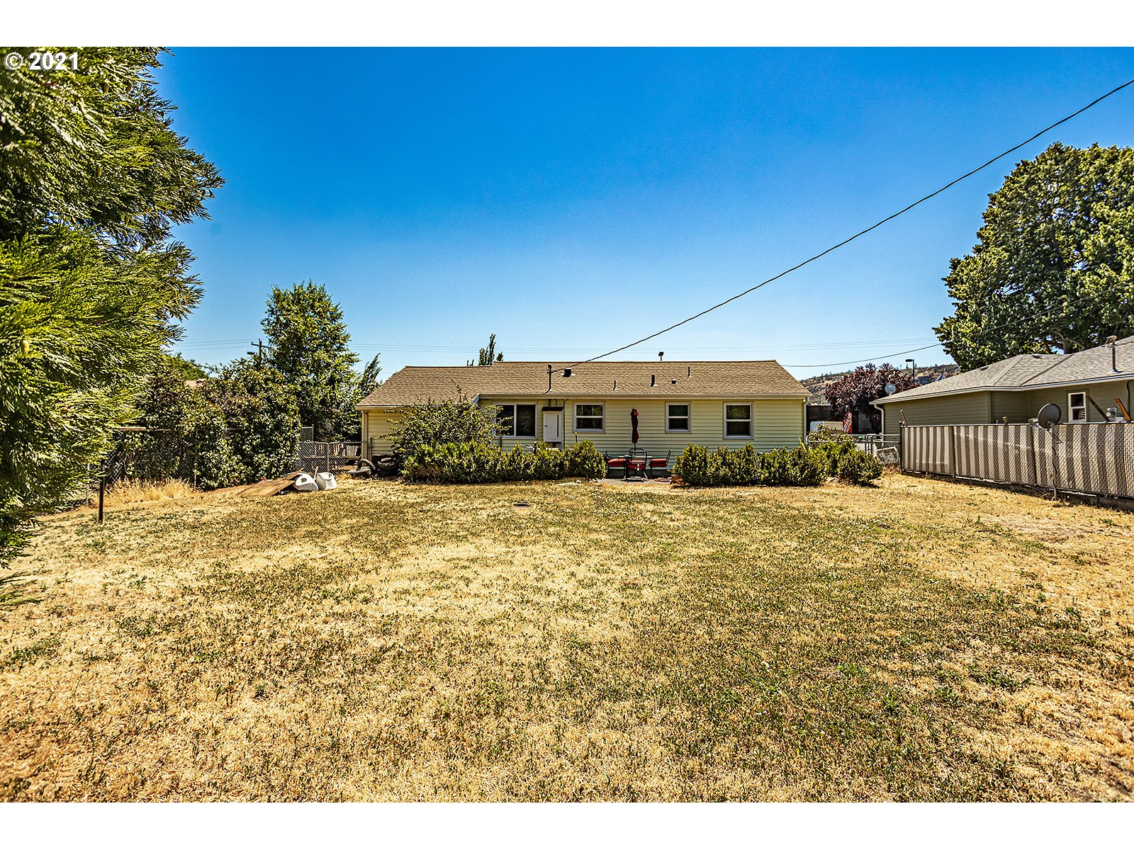 731 Chenowith Loop Road The Dalles, OR 97058 - Photo 18 of 24 Gallery Image 18