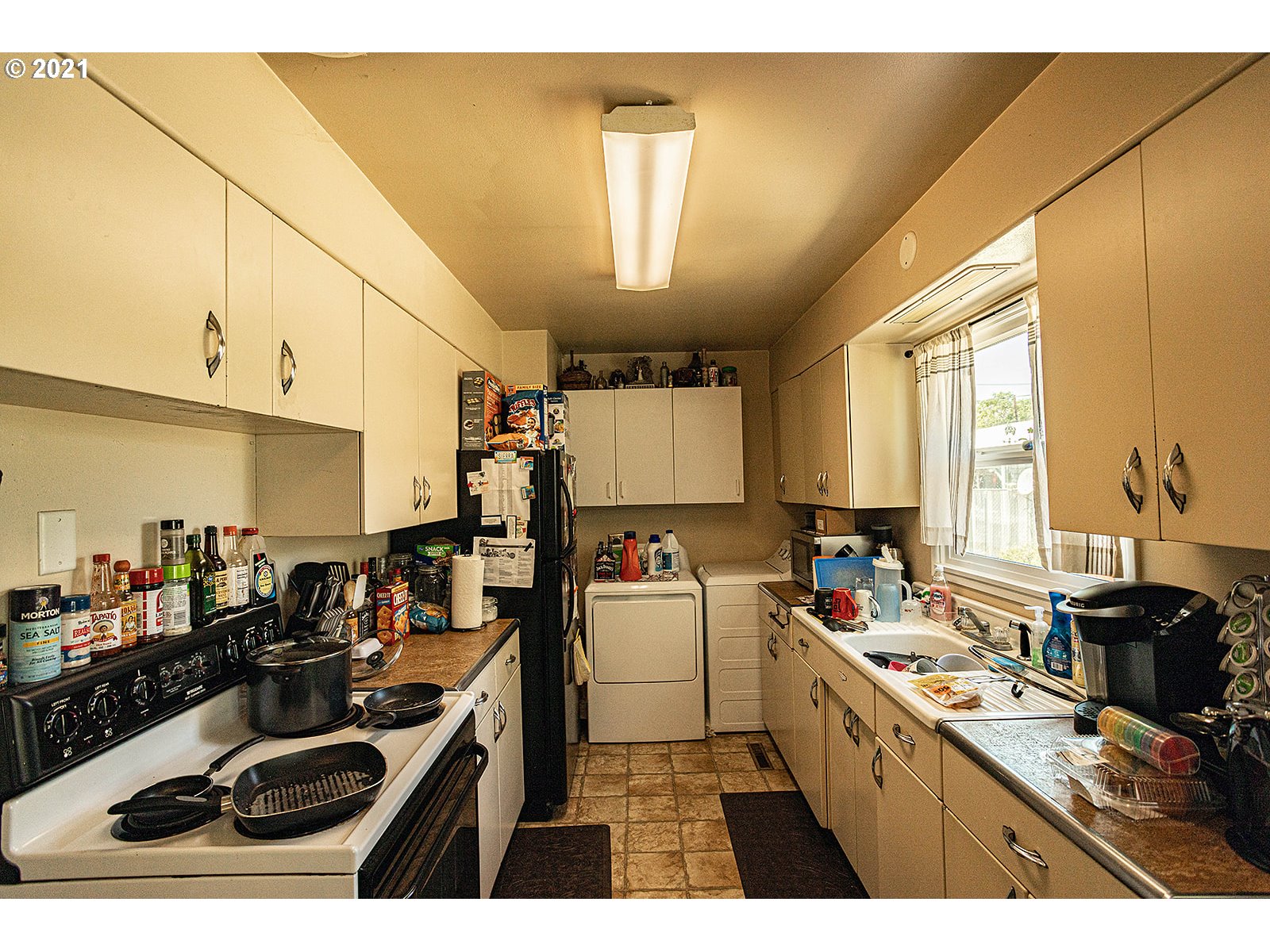 731 Chenowith Loop Road The Dalles, OR 97058 - Photo 6 of 24 Gallery Image 6