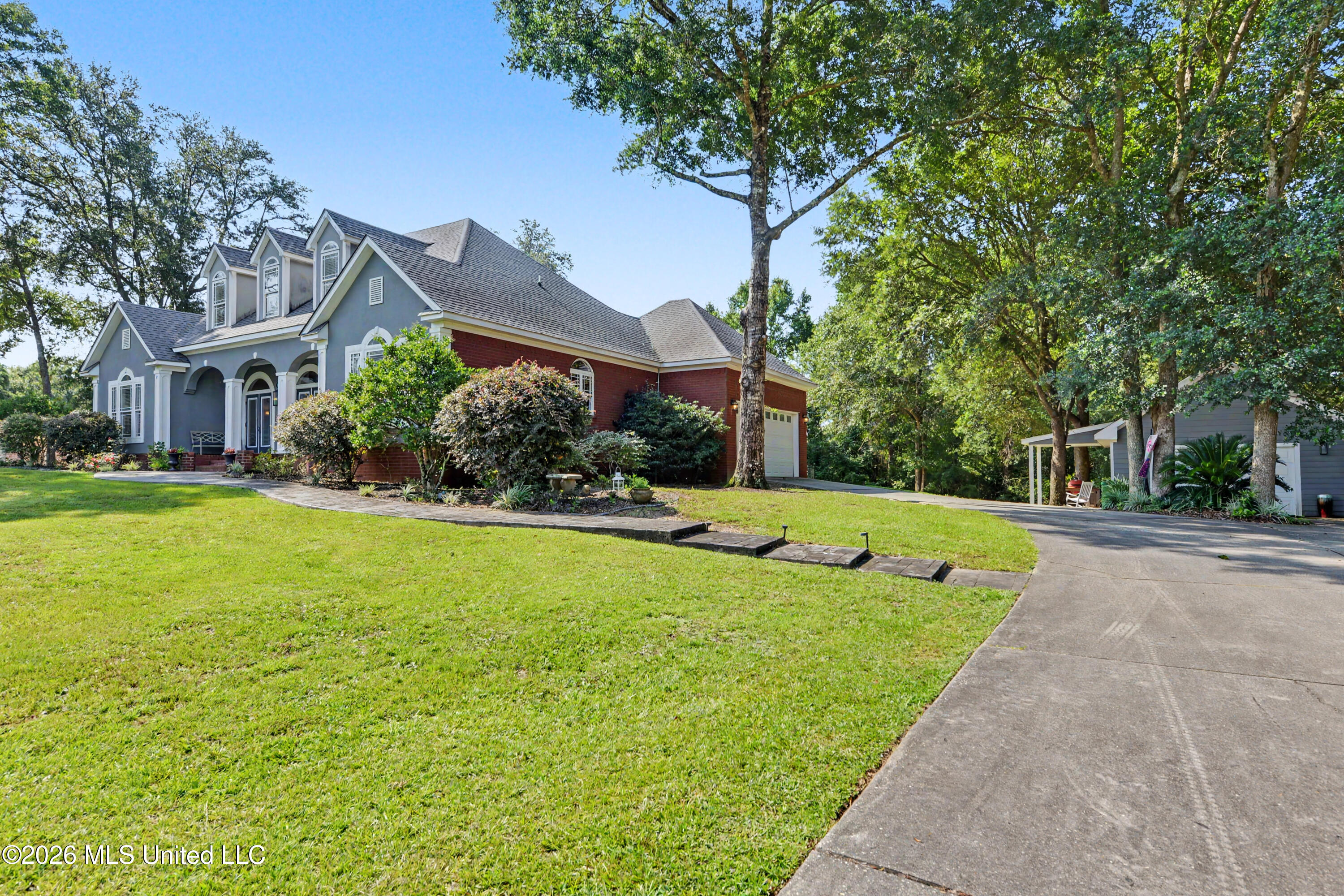 5402 Huckleberry Lane Moss Point, MS 39562 - Photo 2 of 41 IMG_8359