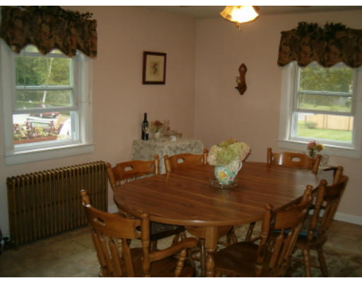 22 Davis Road Beverly, MA 01915 - Photo 4 of 6 Gallery Image 4