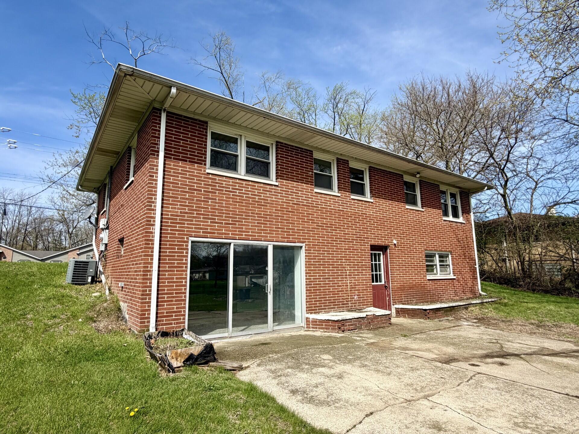 2271 Hamstrom Road Portage, IN 46368 - Photo 2 of 10 1920x1440