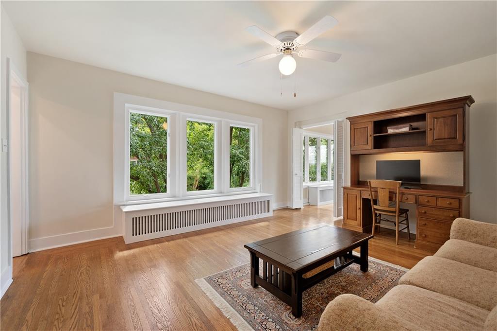 1090 Devon Road Pittsburgh, PA 15213 - Photo 21 of 40 Gallery Image 21