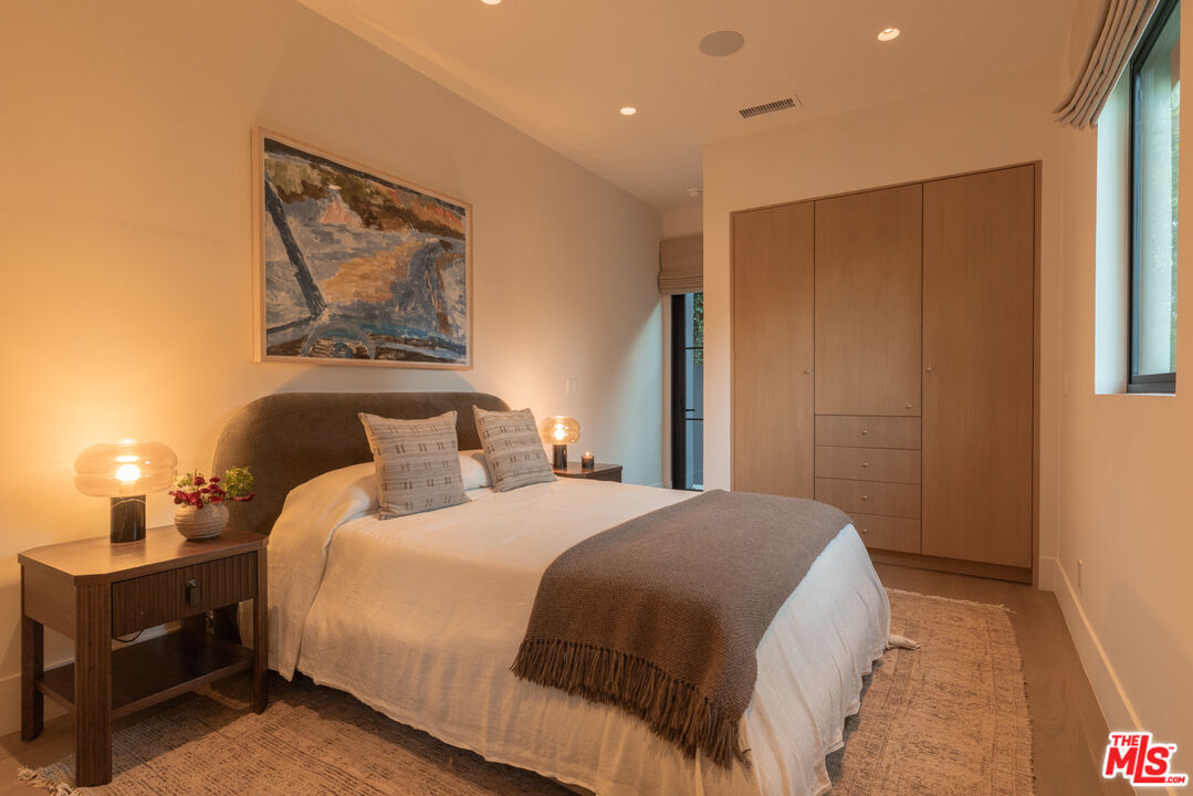 1122 La Altura Road Beverly Hills, CA 90210 - Photo 33 of 44