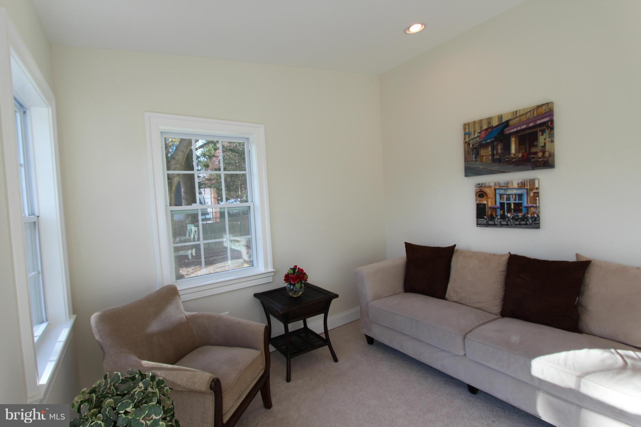 2122 Arcola Avenue Silver Spring, MD 20902 - Photo 14 of 30 sun room