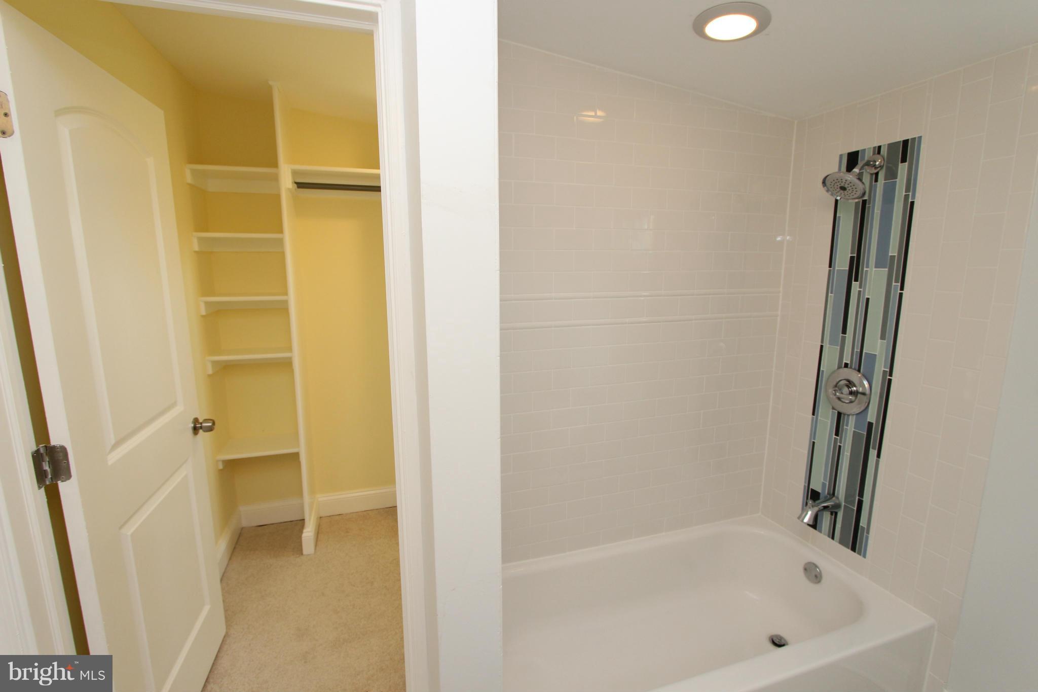 2122 Arcola Avenue Silver Spring, MD 20902 - Photo 22 of 30 Bath (Master)