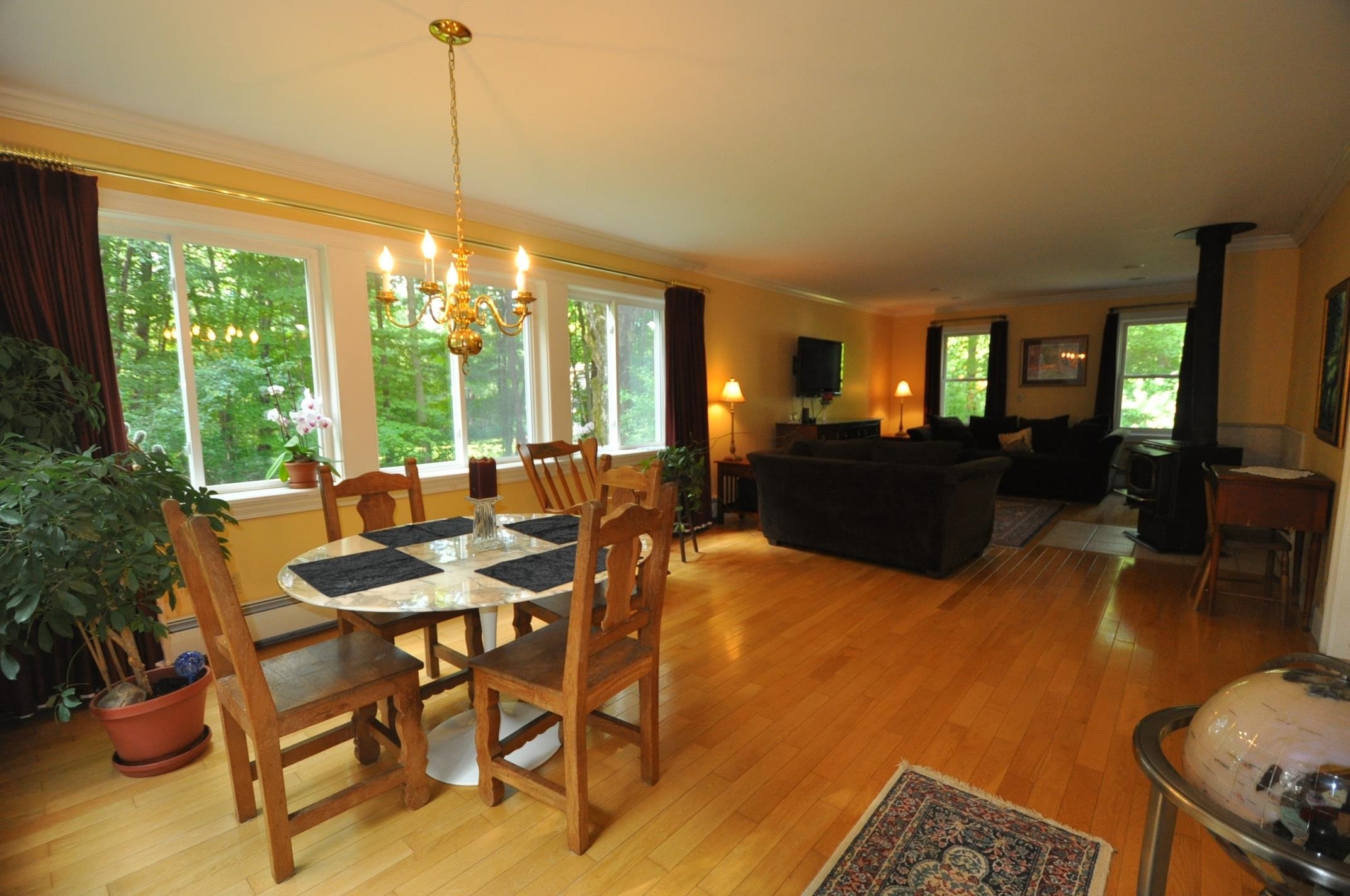 367 Carlen Street Manchester, VT 05255 - Photo 3 of 33 Gallery Image 3