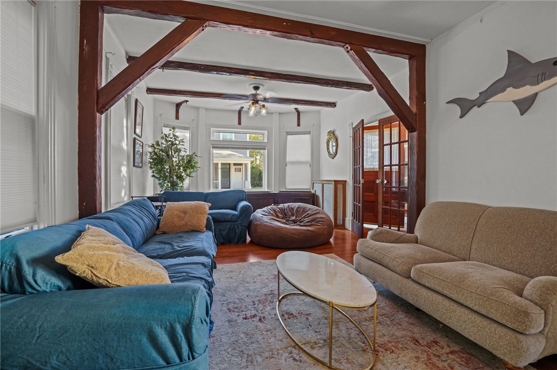 28 Rhode Island Avenue Newport, RI 02840 - Photo 16 of 47