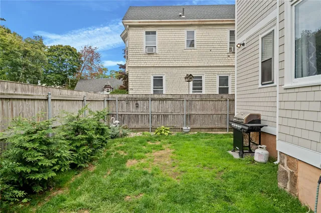 $4,400 | 28 Rhode Island Avenue, Newport, RI 02840