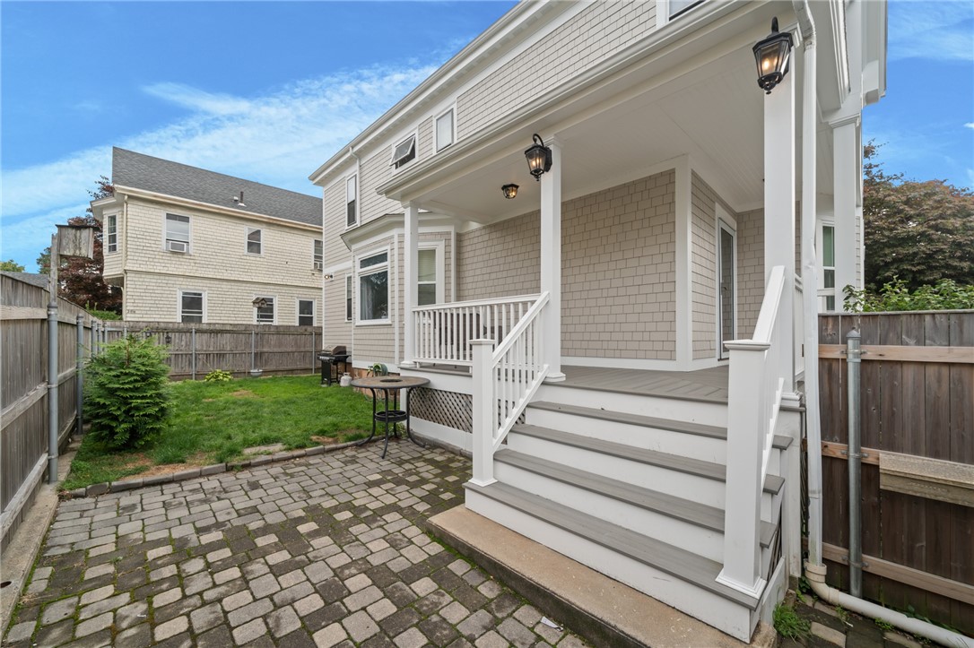 28 Rhode Island Avenue Newport, RI 02840 - Photo 43 of 47