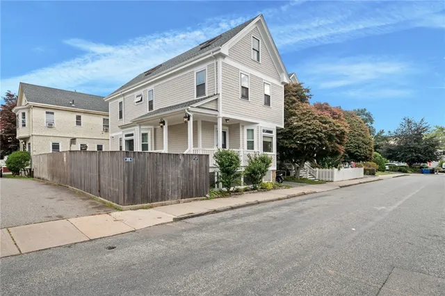 $4,400 | 28 Rhode Island Avenue, Newport, RI 02840