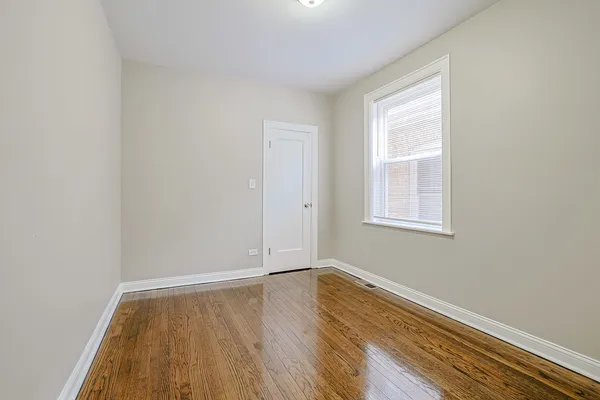 $560,000 | 5955 South Whipple Street, Chicago, IL 60629