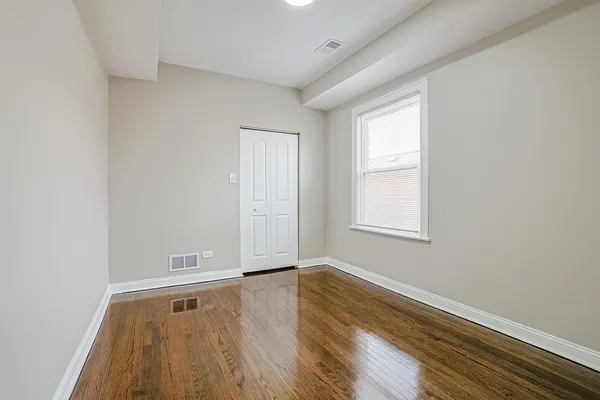 $560,000 | 5955 South Whipple Street, Chicago, IL 60629