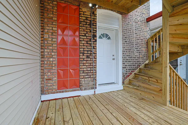 $560,000 | 5955 South Whipple Street, Chicago, IL 60629