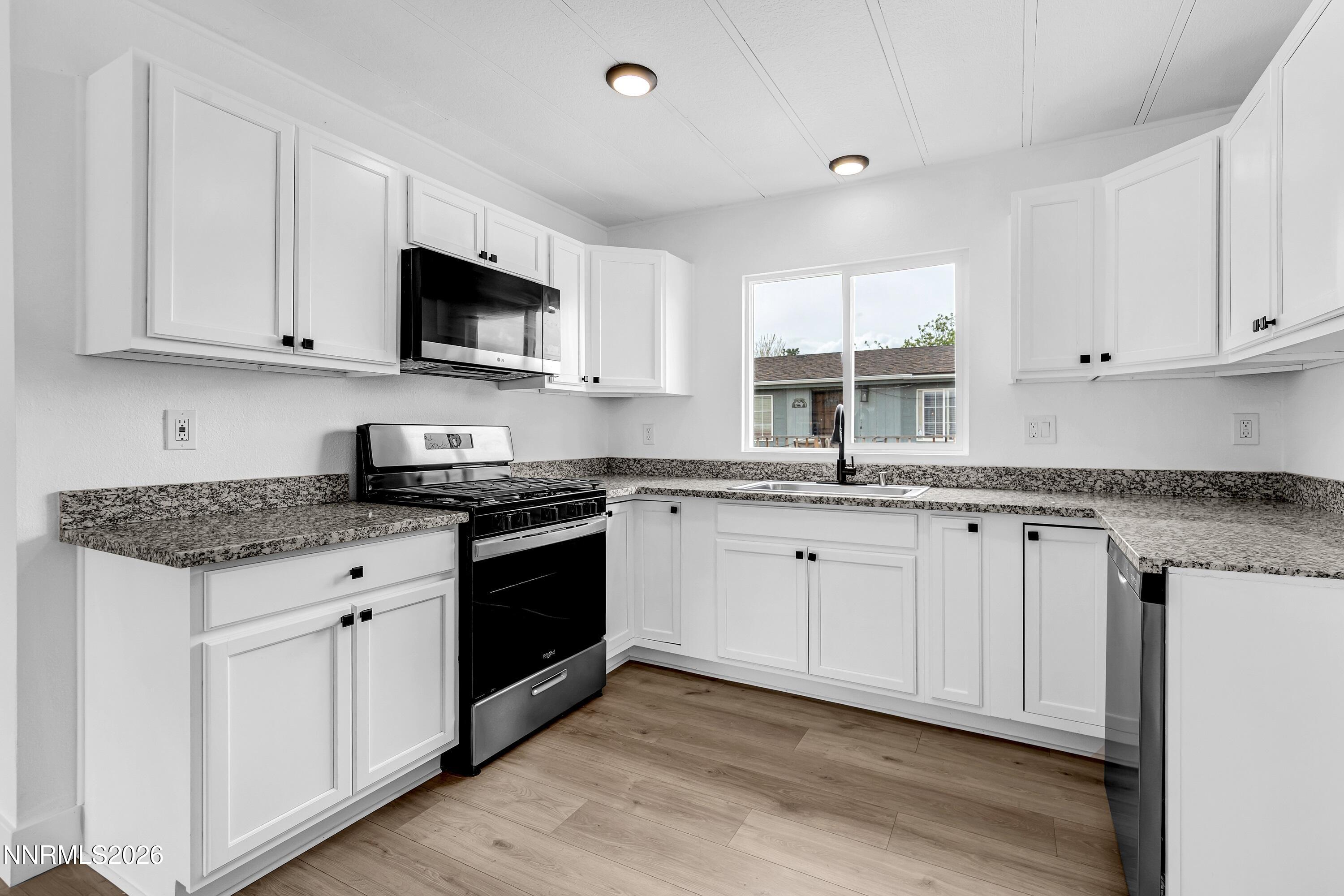 515 Budger Way Reno, NV 89506 - Photo 8 of 20 Budger515-001 (1)