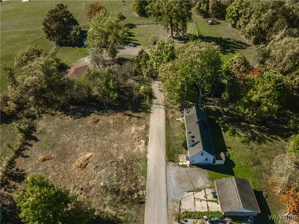 $899,000 | 1 Wendel Street, Lancaster, NY 14043