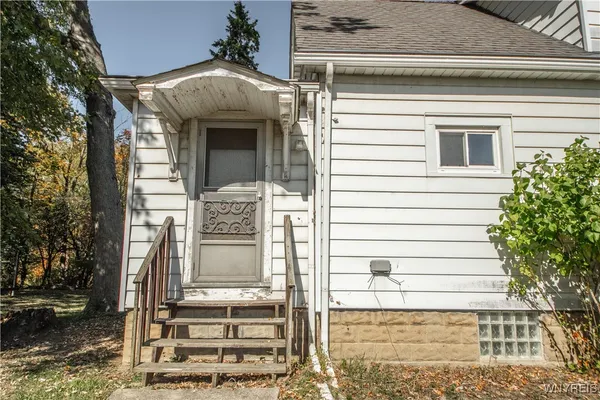 $899,000 | 1 Wendel Street, Lancaster, NY 14043