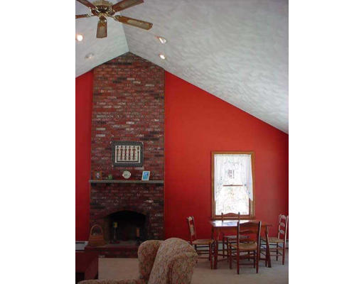 14 Natalie Road Chelmsford, MA 01824 - Photo 6 of 11 Gallery Image 6