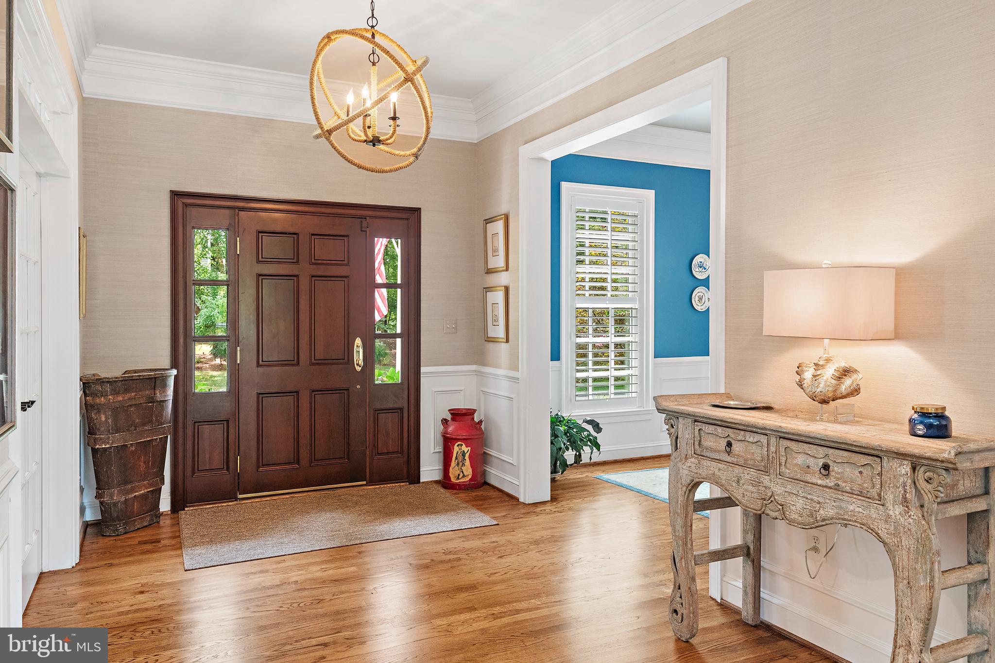 1307 Beachview Road Annapolis, MD 21403 - Photo 42 of 111 a view of kitchen with furniture and wooden floor