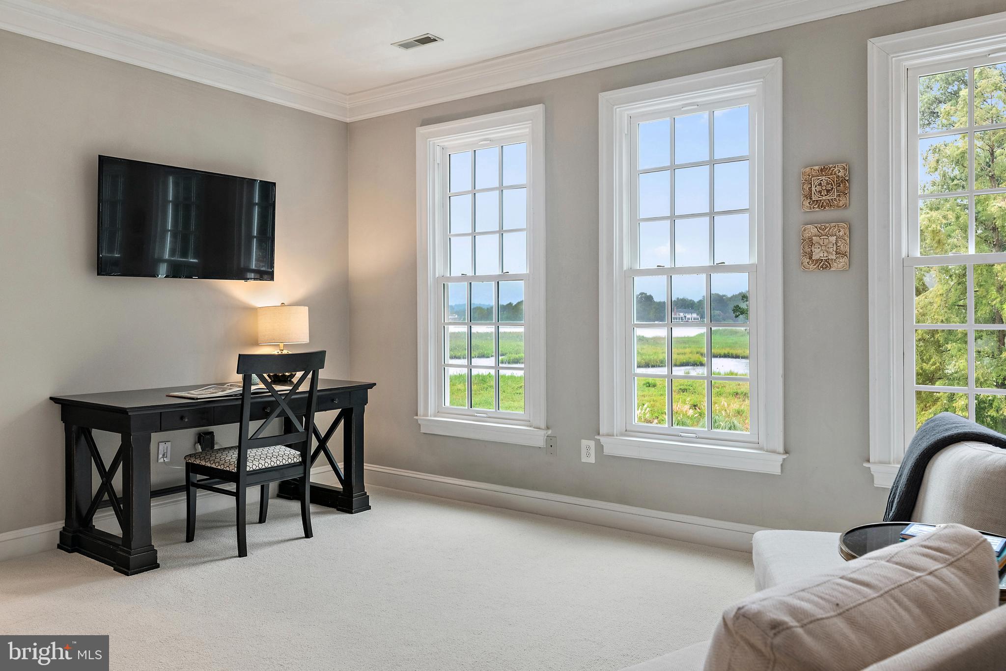 1307 Beachview Road Annapolis, MD 21403 - Photo 53 of 111 a view of a livingroom with furniture and a window