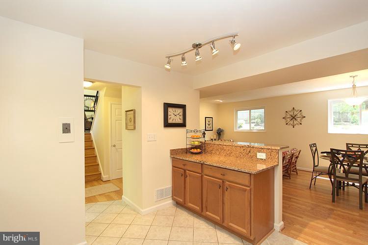 4112 Highview Drive Silver Spring, MD 20906 - Photo 23 of 30 Beautiful maple cabinetry