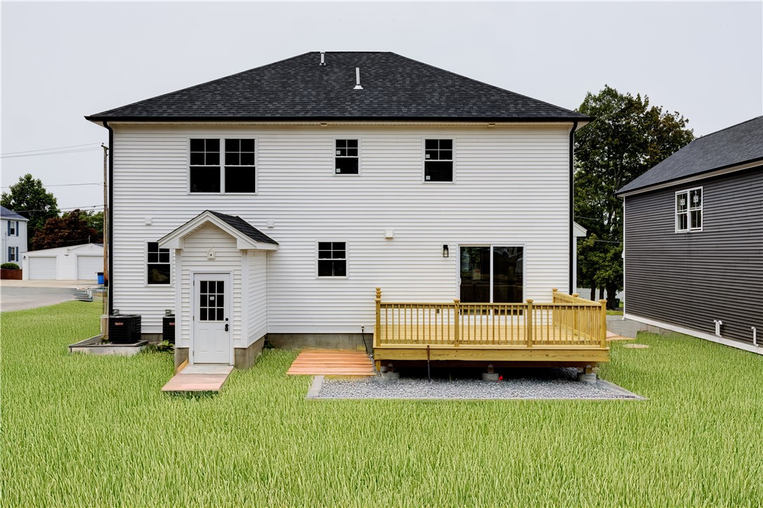 226 St Louis Avenue Woonsocket, RI 02895 - Photo 3 of 37