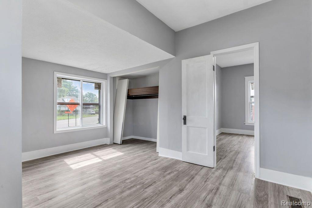 2021 Turner Road Lansing, MI 48906 - Photo 20 of 34