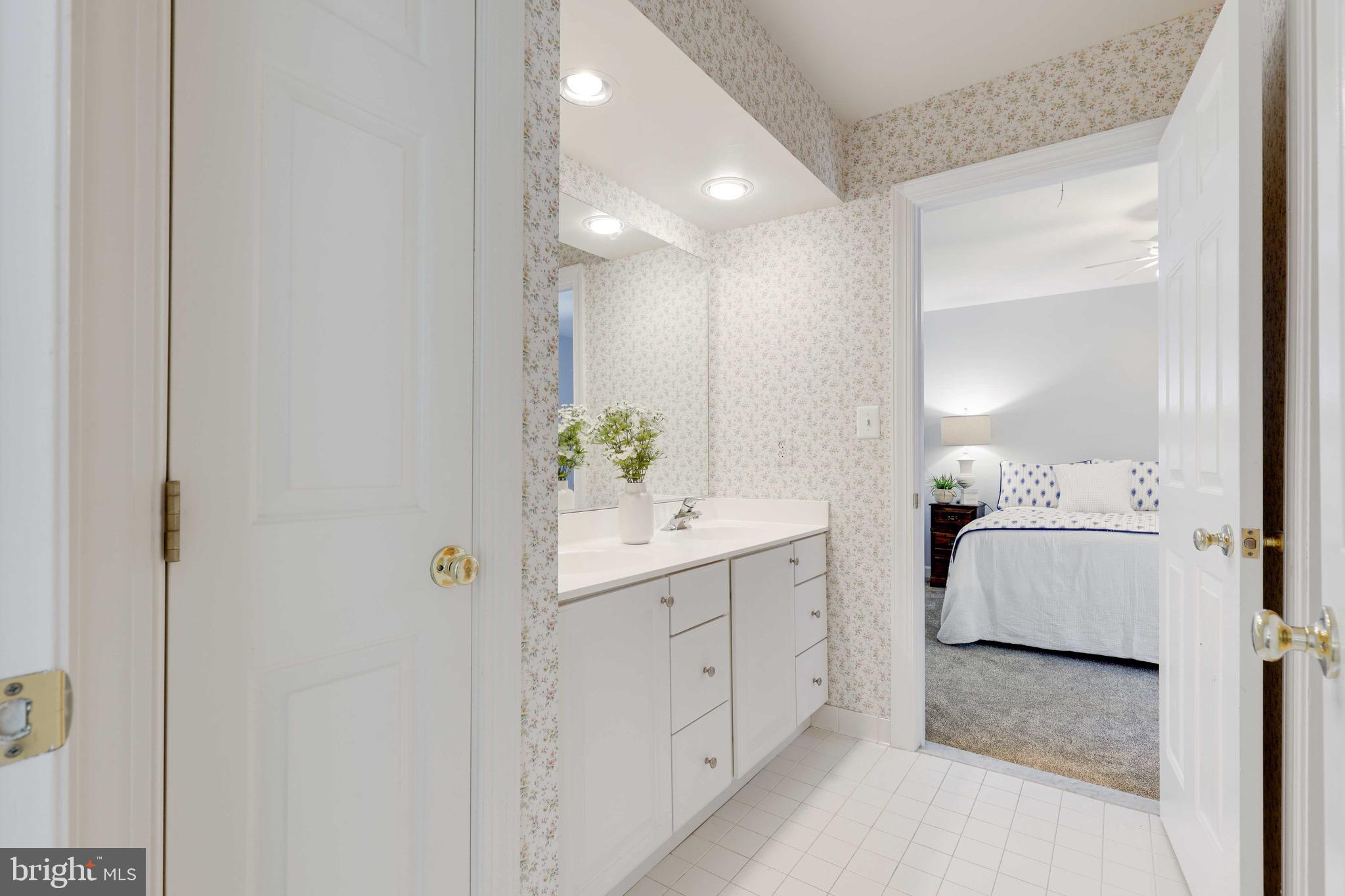 101 Colony Crossing Edgewater, MD 21037 - Photo 78 of 128 Jack & Jill Bathroom