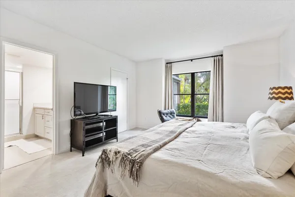 $6,500 | 13307 Polo Club Road, Unit C106, Wellington, FL 33414