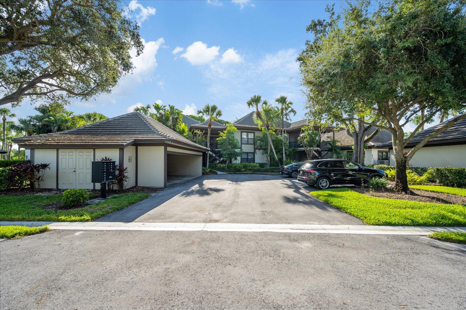 13307 Polo Club Road, Unit C106 Wellington, FL 33414 - Photo 2 of 25 View