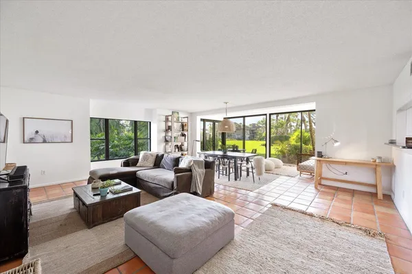 $6,500 | 13307 Polo Club Road, Unit C106, Wellington, FL 33414