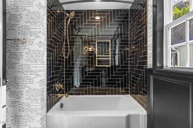 $599,999 | 203 West W Blanche Street Street, Clayton, NC 27520