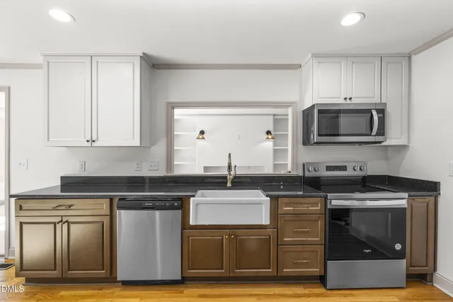 $599,999 | 203 West W Blanche Street Street, Clayton, NC 27520