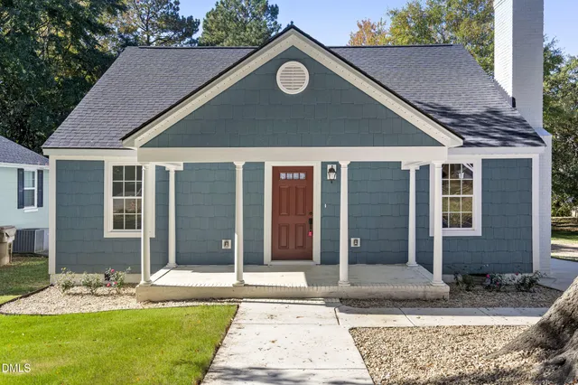 $599,999 | 203 West W Blanche Street Street, Clayton, NC 27520