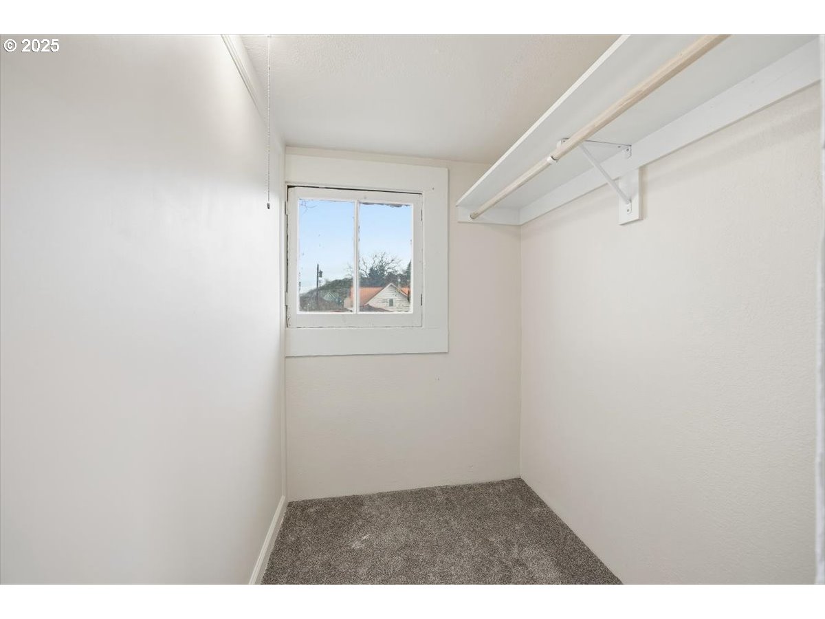 606 Southwest 2nd Street Pendleton, OR 97801 - Photo 16 of 21