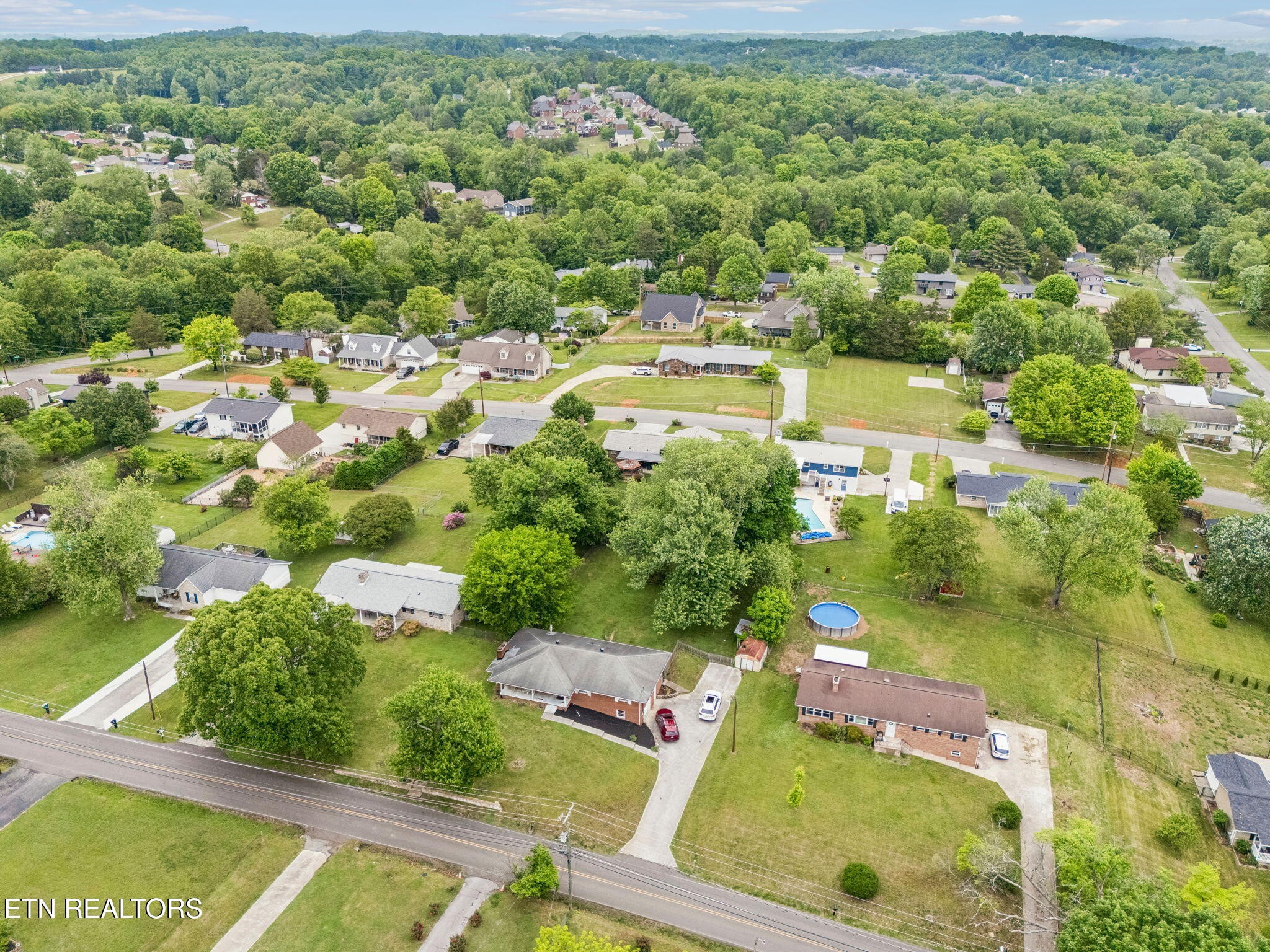 8012 Sharp Road Powell, TN 37849 - Photo 21 of 23 Gallery Image 21