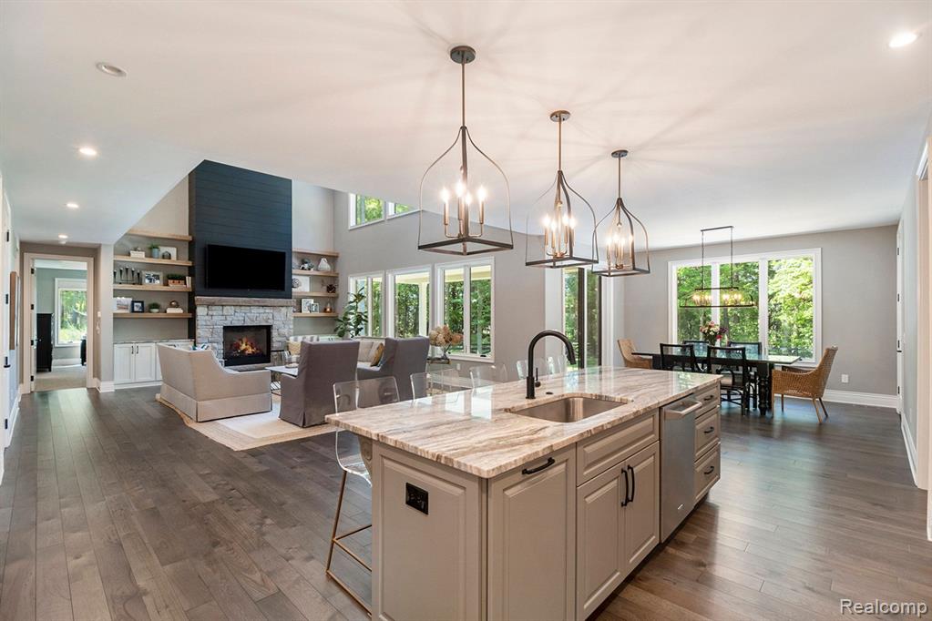 471 Montclair Way Milford, MI 48381 - Photo 12 of 75