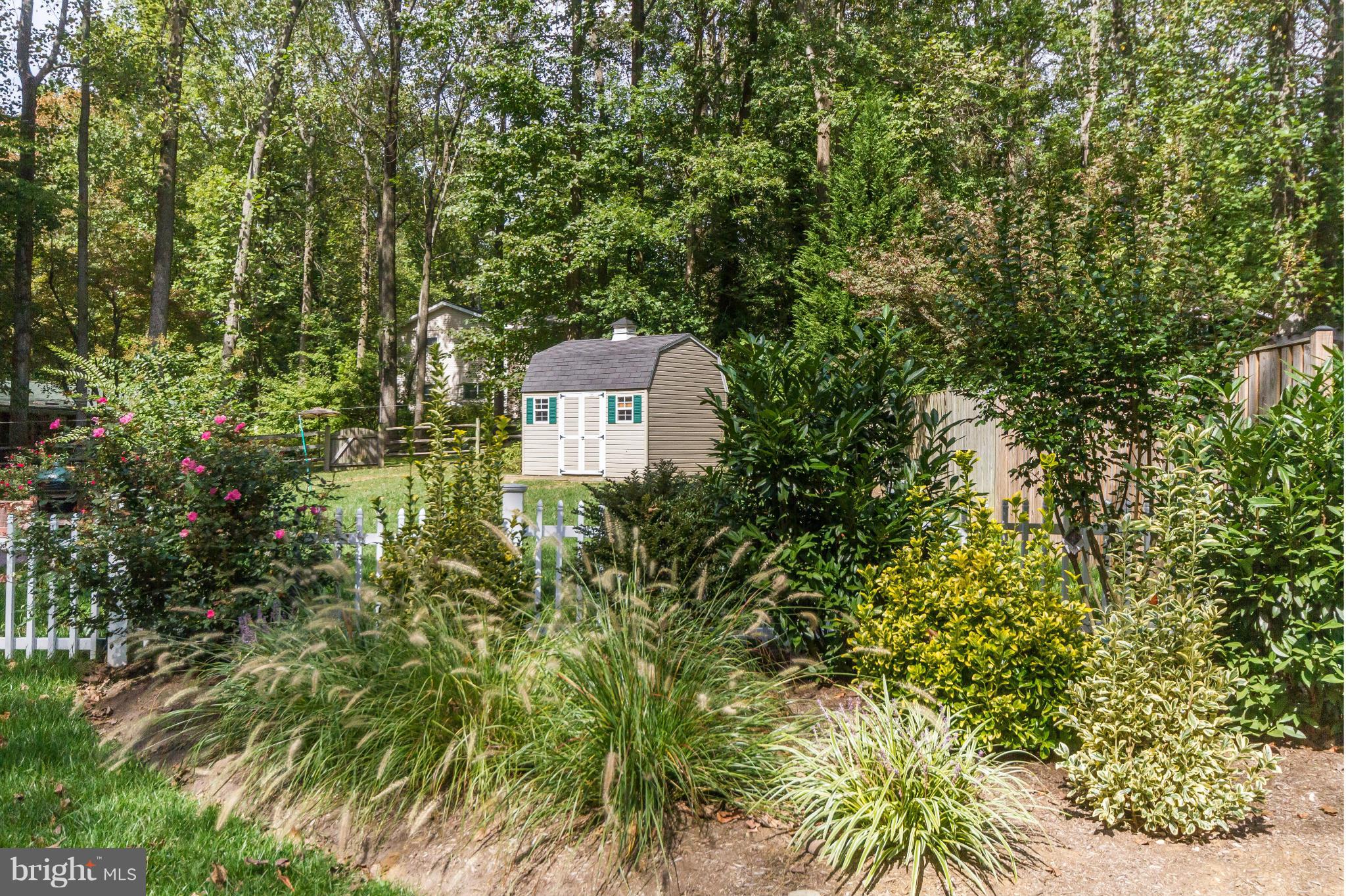 1603 Comanche Road Arnold, MD 21012 - Photo 26 of 27 Great Landscaping