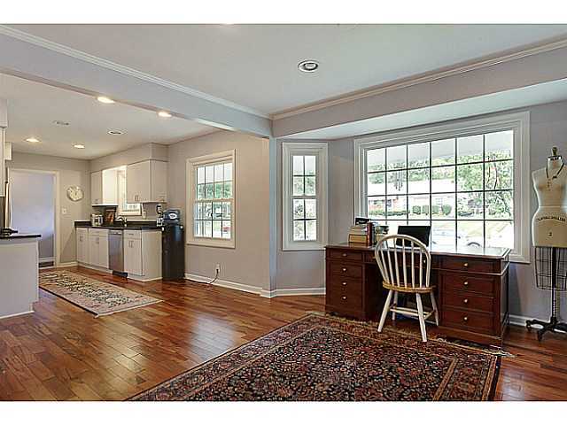 1325 Kingsgate Road Columbus, OH 43221 - Photo 7 of 21