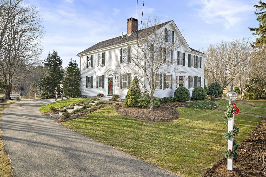 662 Main Street Hanover, MA 02339 - Photo 1 of 42 Gallery Image 1